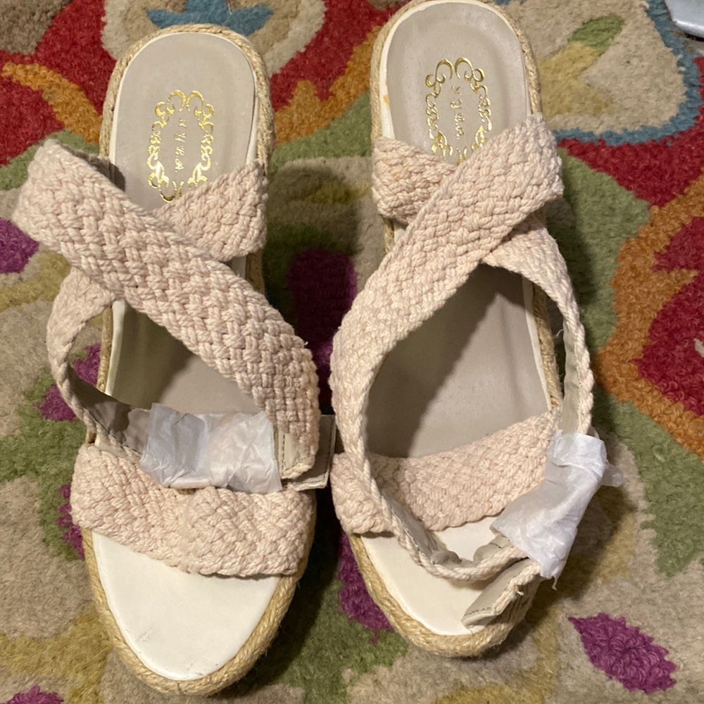 N.Y.L.A. Cream size 11 wedges